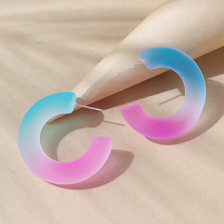 Korean c shaped gradient resin earrings