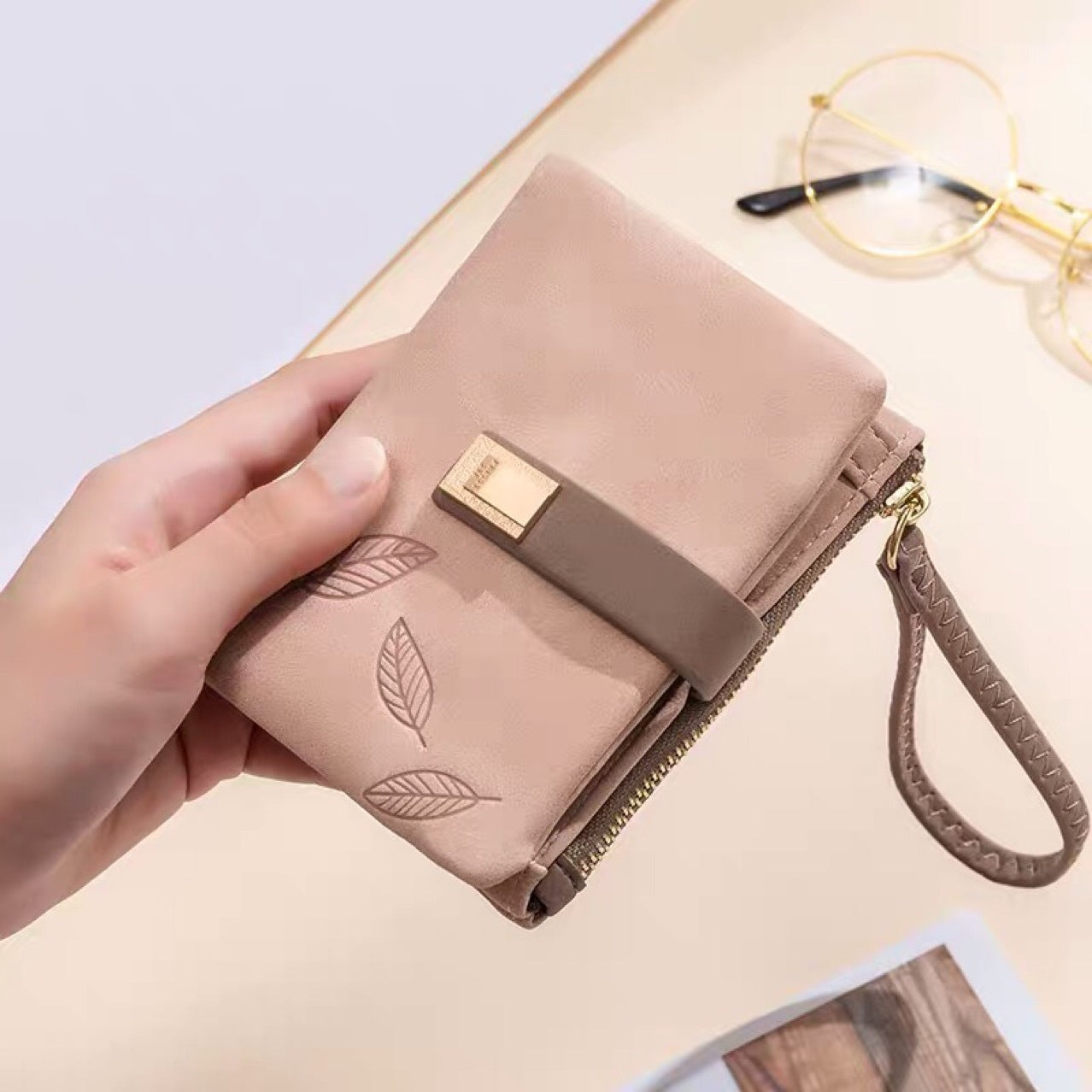 women's leaves pu leather zipper wallets